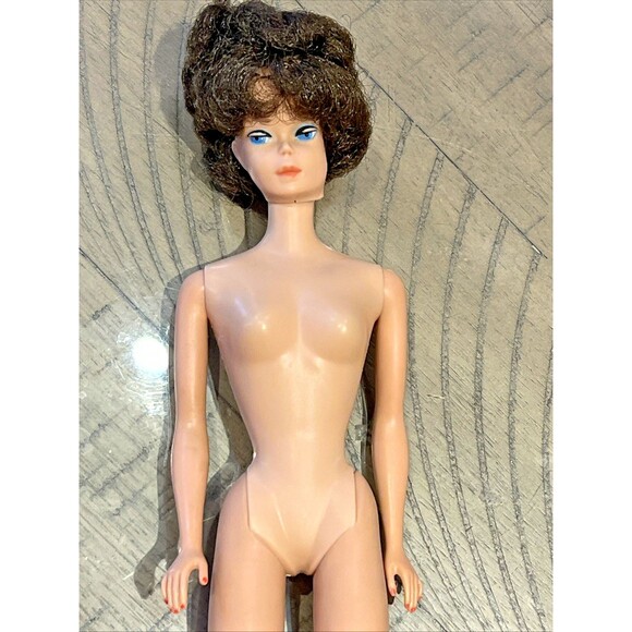 Vintage Midge 1962 Bubble Cut Midge Brunette Red Bathing Suit Barbie Doll Case - Picture 2 of 10